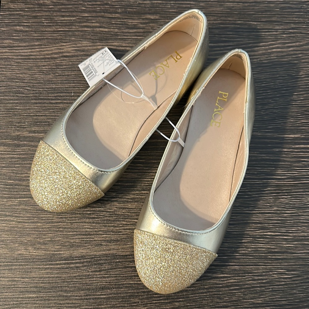 Gold Shoe with Glitter Toes